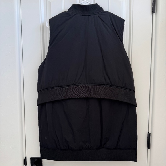Lululemon / Long Insulated Bomber Vest / Black / Size 10 - Picture 2 of 3